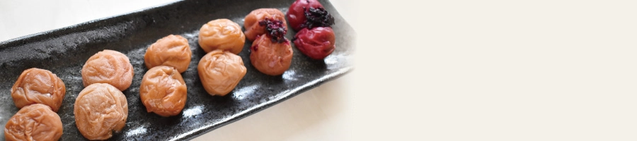 皮切れ梅の背景画像